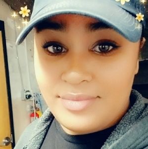 Meet your Posher, Heather nicole